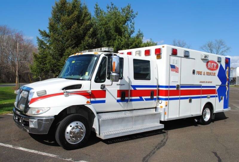 International DuraStar 4300 Medium Duty Ambulance Crew Cab Rescue/Neonatal Unit 2008 - #2354