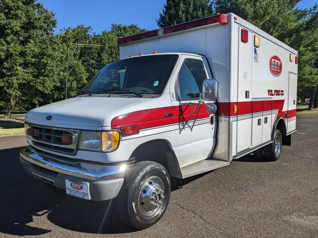 Ford E450 Type III Ambulance 2000 4×4 - Road Rescue - #2550