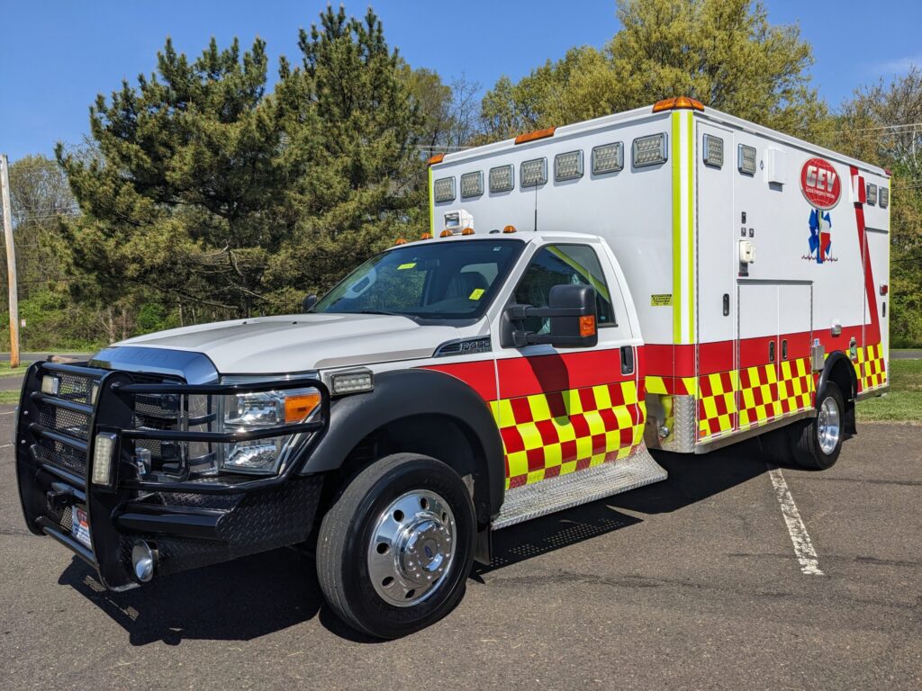 Ford F450 Type I Ambulance 2015 - Horton - #2642