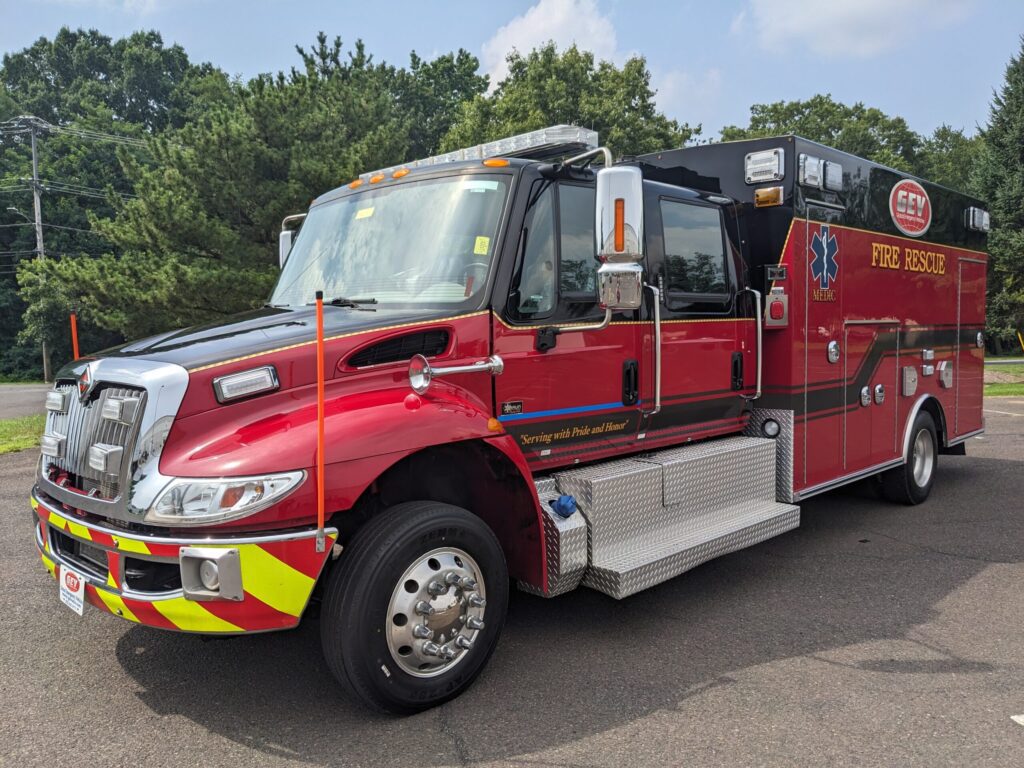 International 4300 CrewCab Medium Duty Ambulance 2018 - Braun - #2651